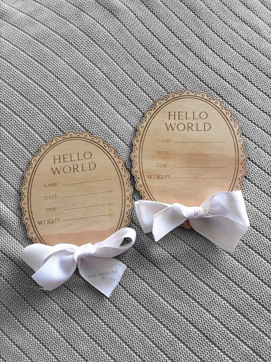 Scallop Oval Hello World Plaque